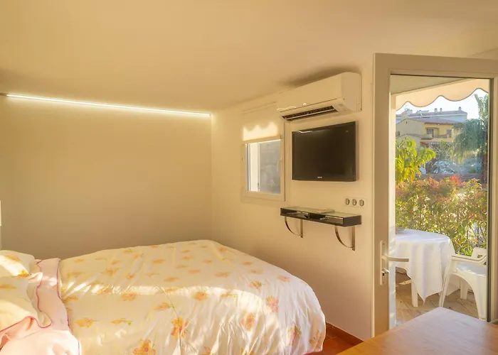 Renove Avec Terrasse, Climatisation Et Wifi Gratuit - Fr-1-196-166 Apartamento